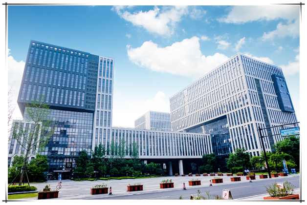 长和控股大厦展示图